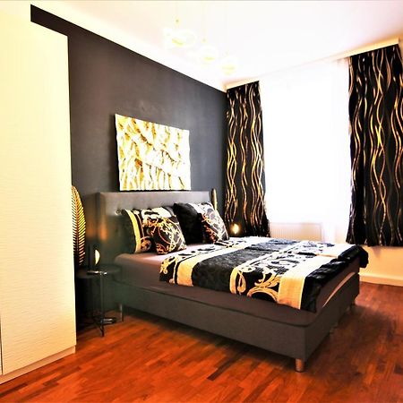 Boutique Apartments Vienna - Luxury 2 ภายนอก รูปภาพ